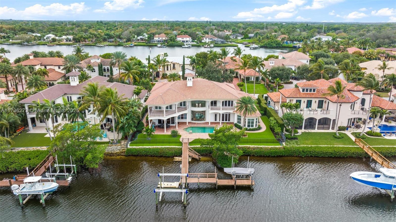 19081 Southeast Reach Island Lane Jupiter, FL 33458 - Photo 3 of 28 Rear Aerial