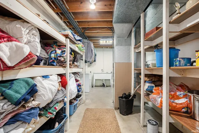 $315,000 | 10350 Rosewood Court, Osceola, IN 46561