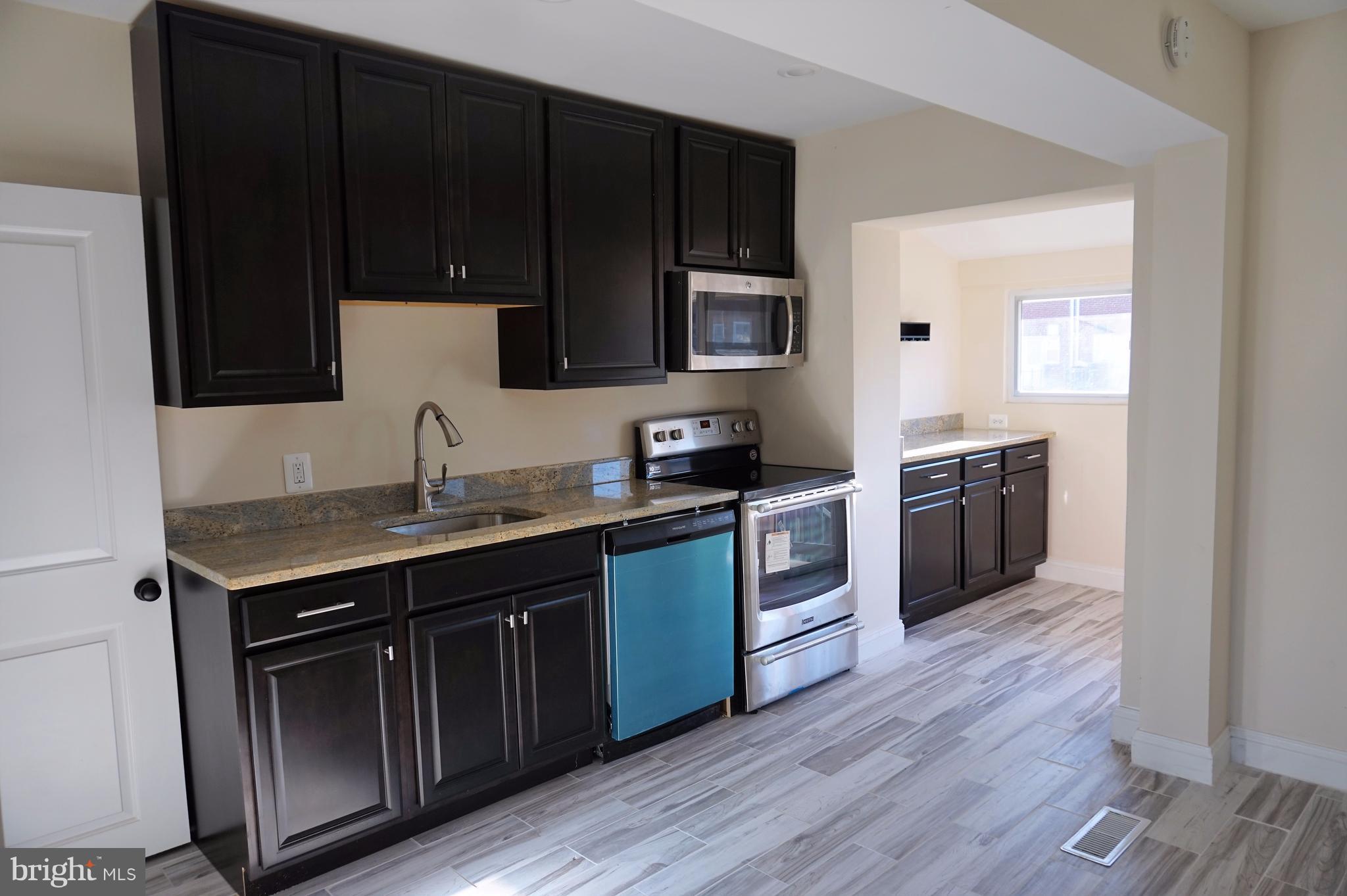 2013 Inverton Road Baltimore, MD 21222 - Photo 4 of 24 Kitchen