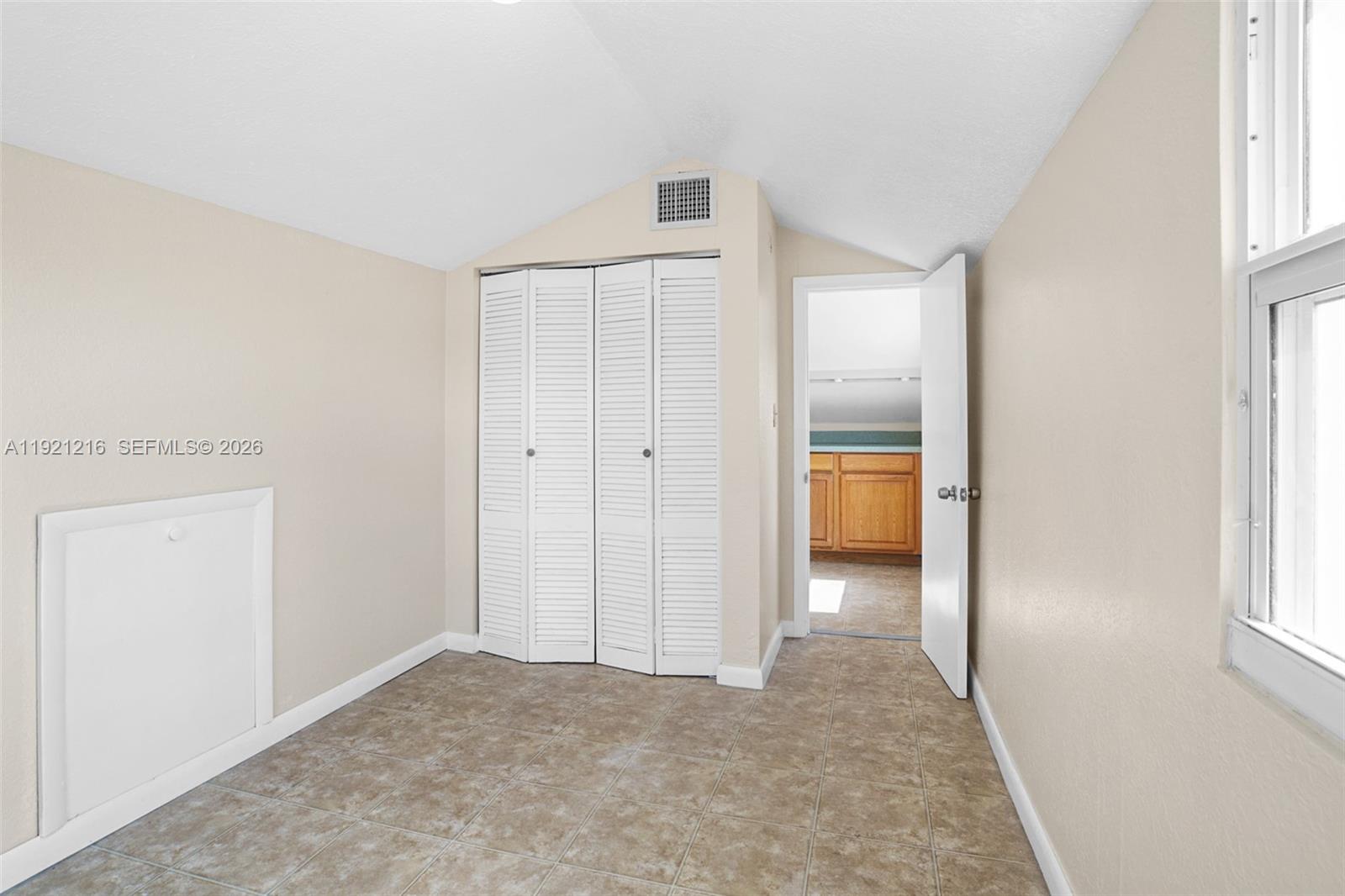 212 Southwest 11th Street Dania Beach, FL 33004 - Photo 28 of 39 a view of an empty room