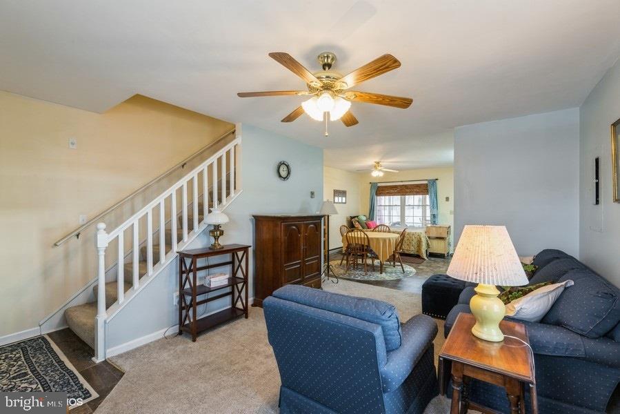 301 Caroline Avenue Ridgely, MD 21660 - Photo 8 of 36 Living Room / Stairway