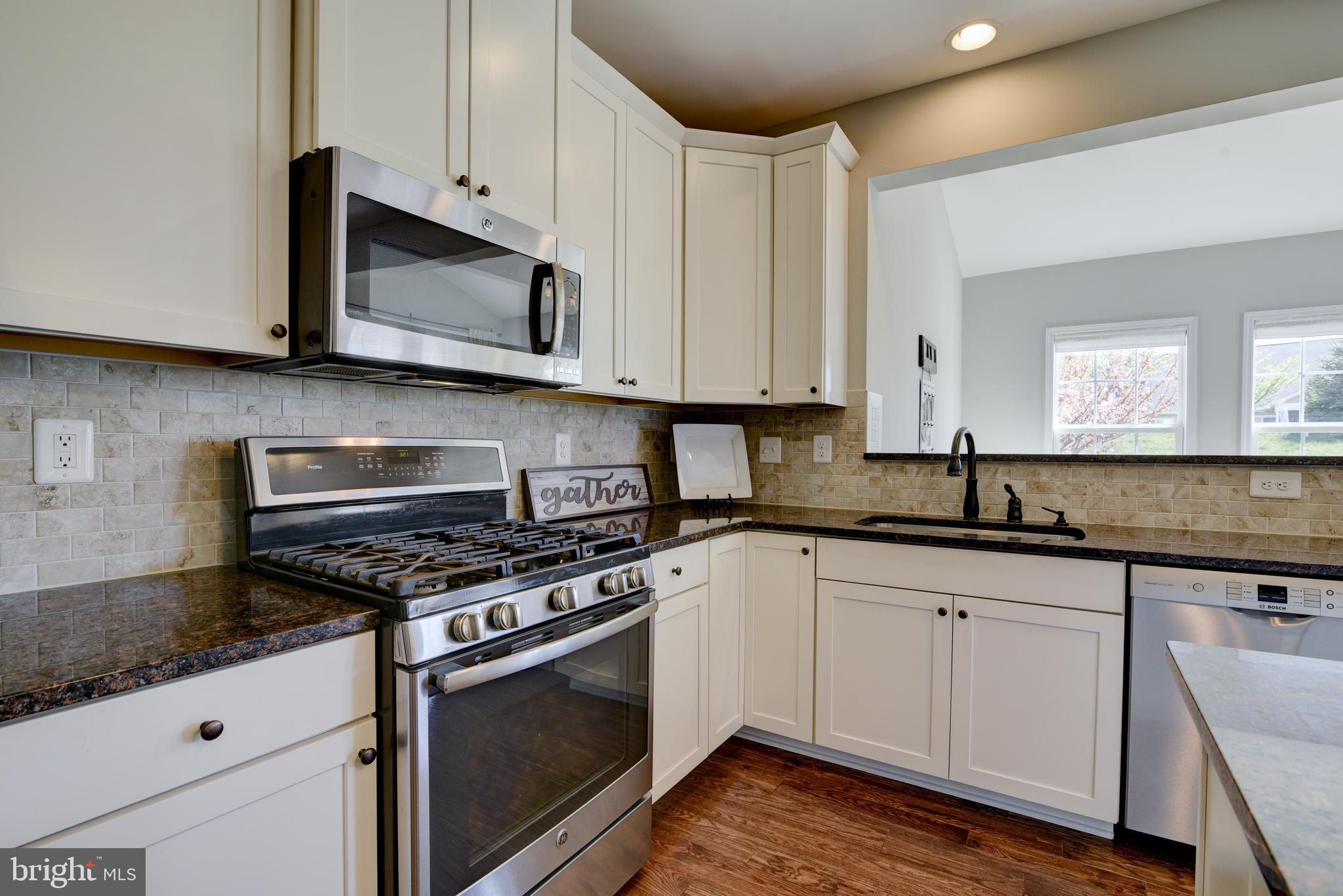 113 Atlantis Lane Front Royal, VA 22630 - Photo 15 of 58 Stainless steel appliances