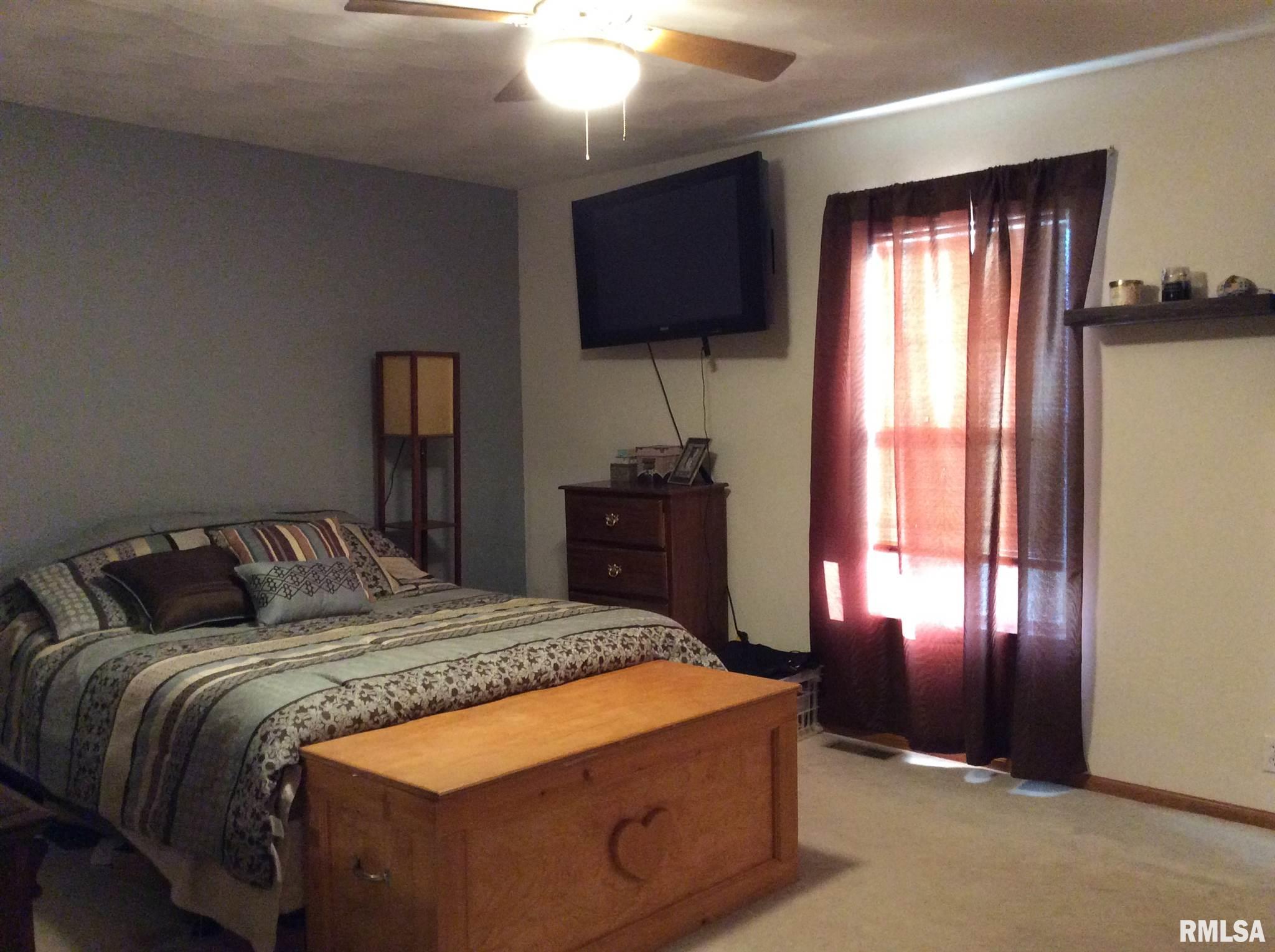 13247 Smith Road Mount Vernon, IL 62864 - Photo 19 of 35