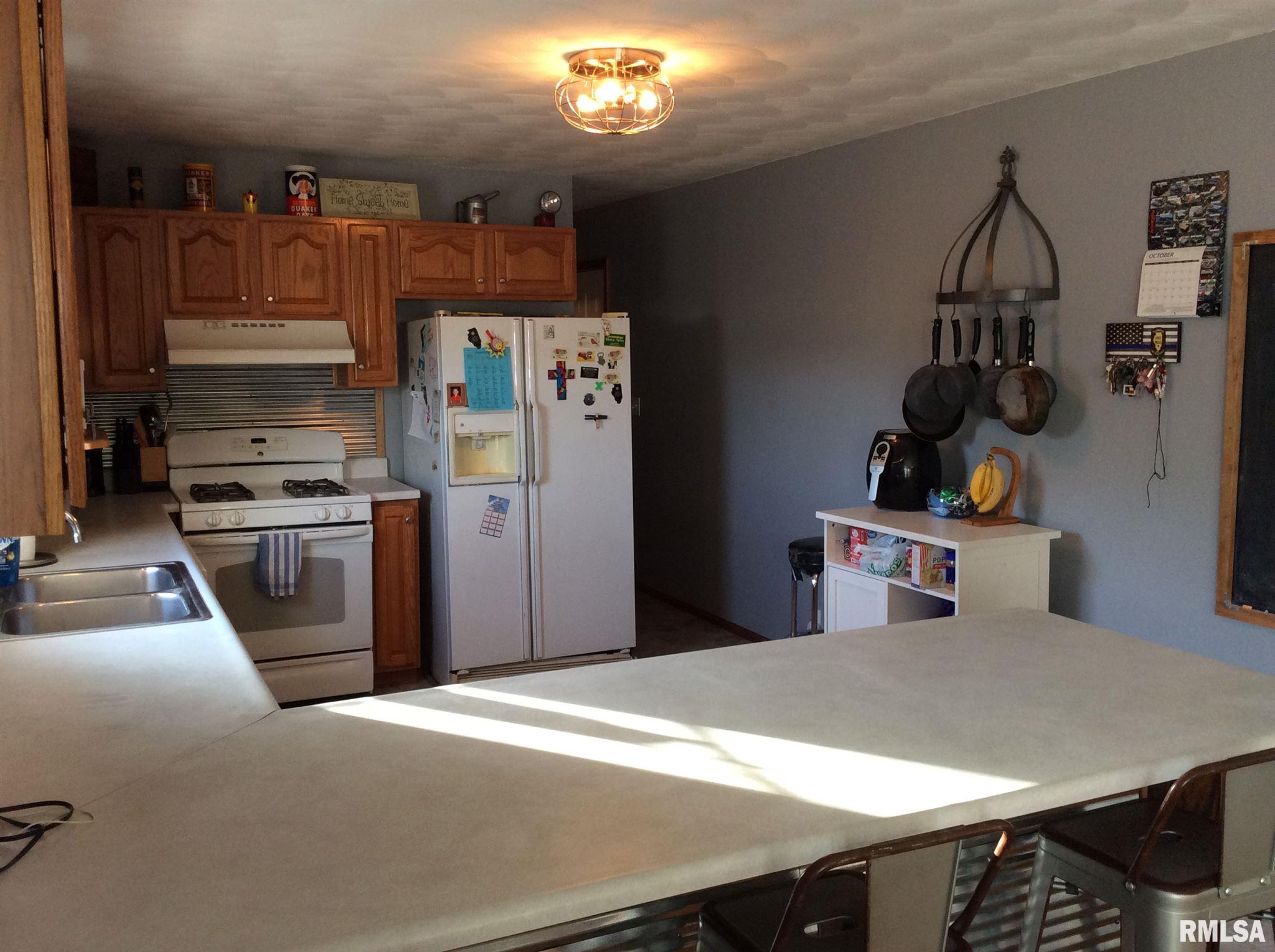 13247 Smith Road Mount Vernon, IL 62864 - Photo 10 of 35