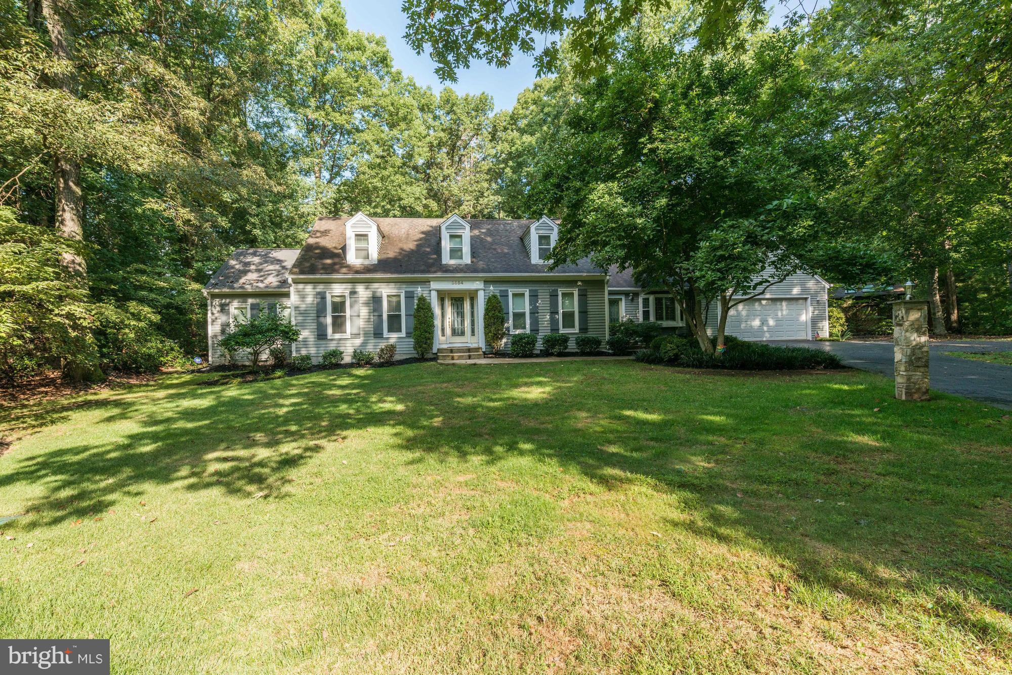 3664 Russell Road Woodbridge, VA 22192 - Photo 1 of 30 Exterior (Front)