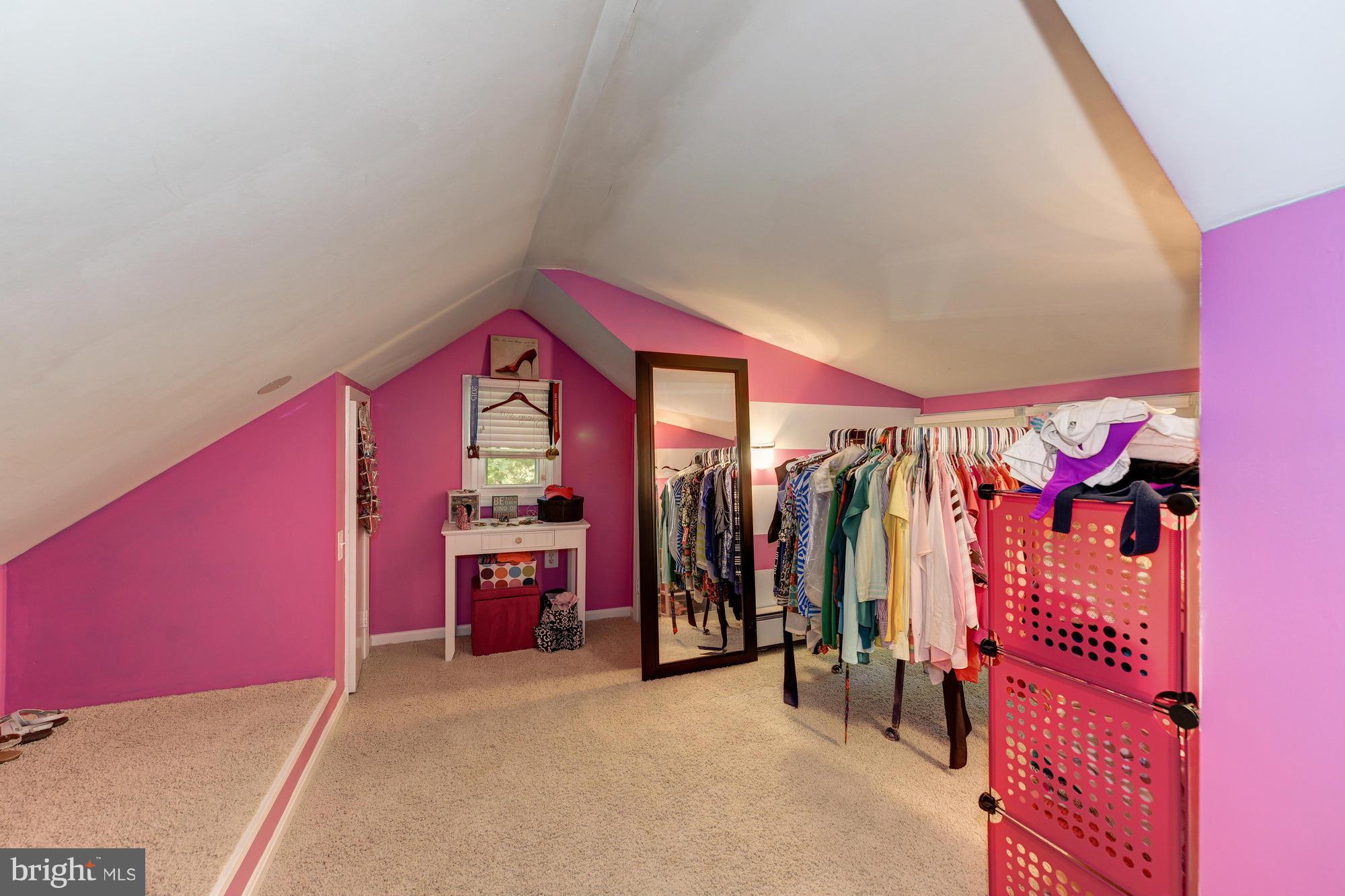 3664 Russell Road Woodbridge, VA 22192 - Photo 15 of 30 Walk In Closet/Sitting Room-MBR