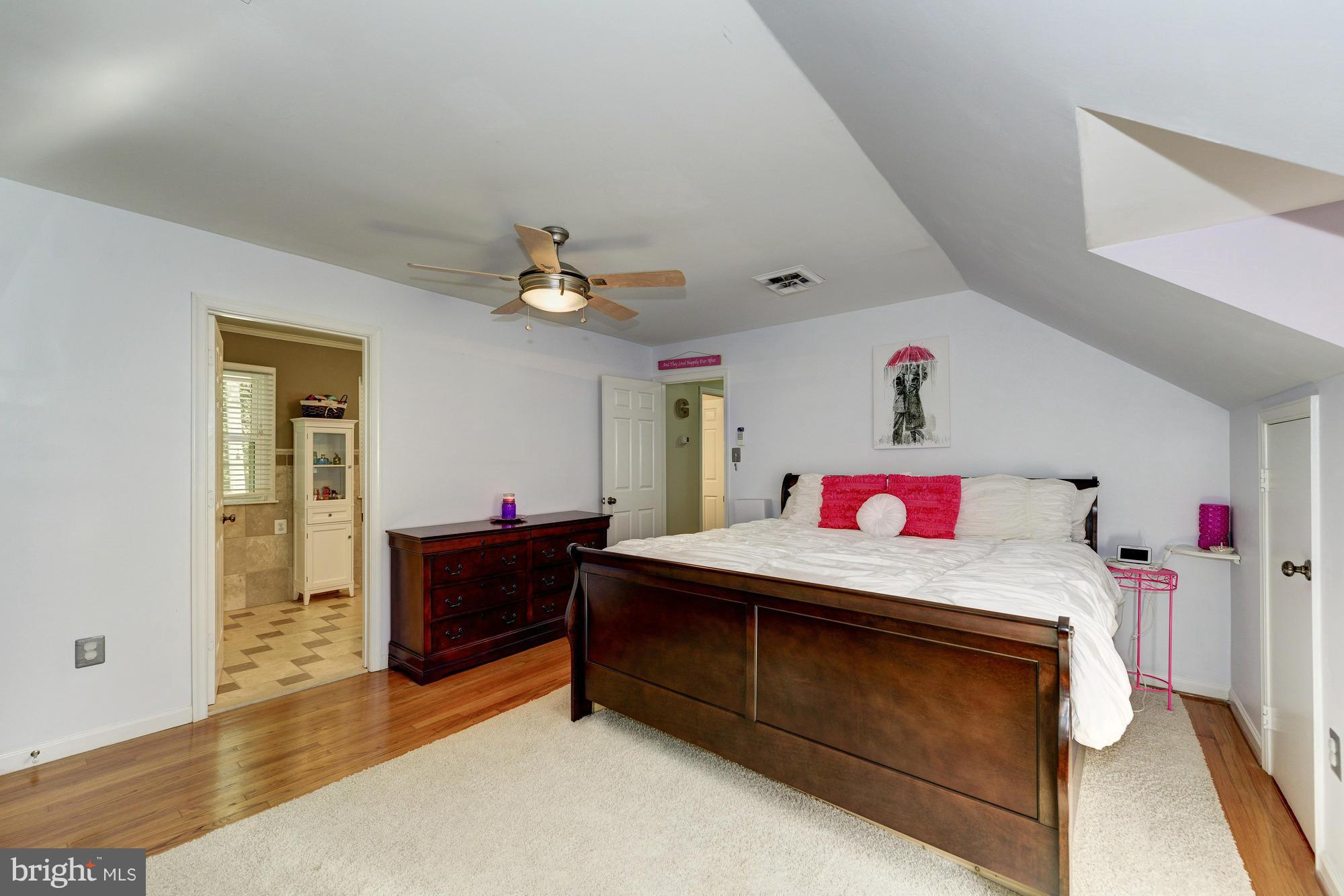 3664 Russell Road Woodbridge, VA 22192 - Photo 18 of 30 Bedroom (Master)