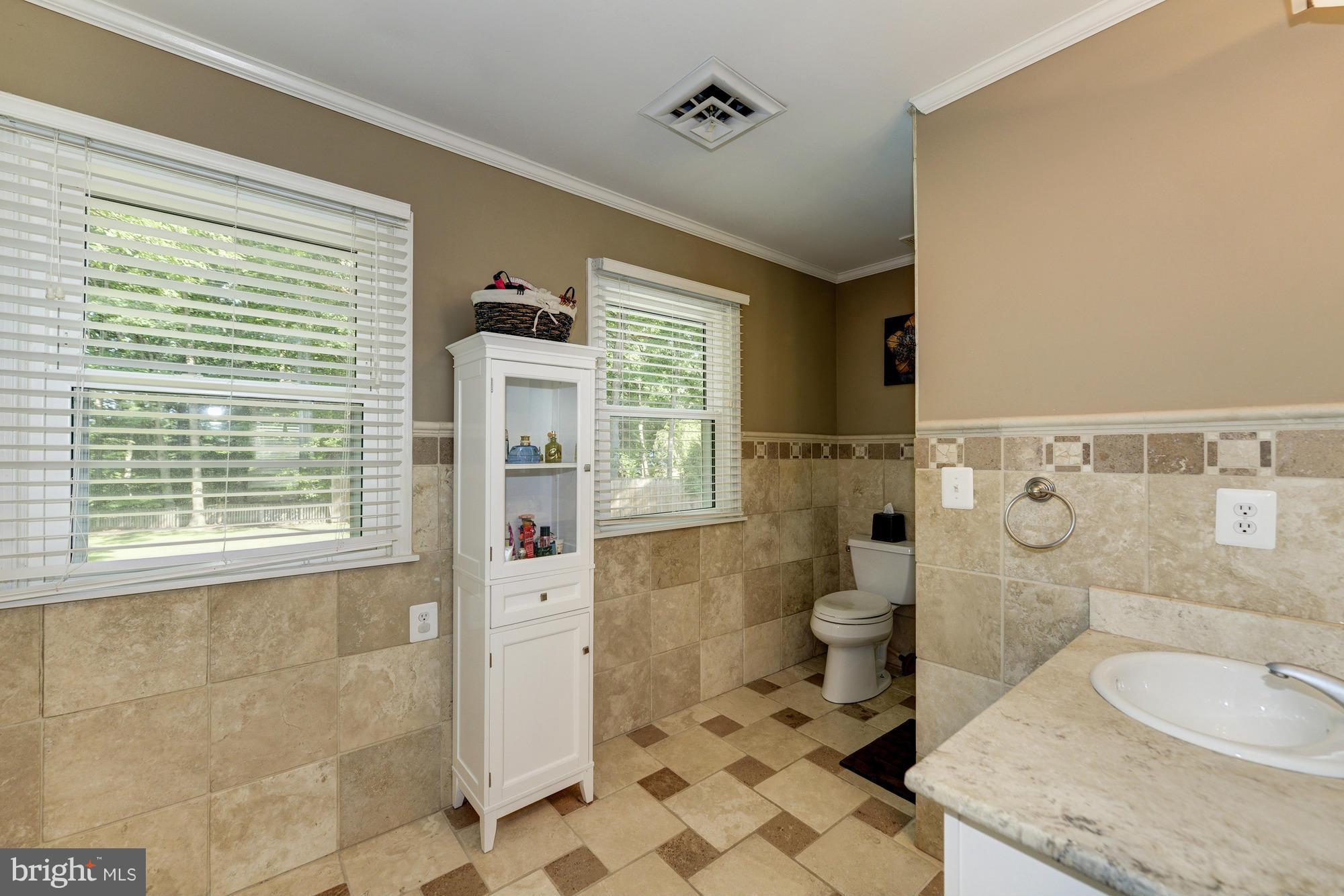 3664 Russell Road Woodbridge, VA 22192 - Photo 19 of 30 Bath (Master)