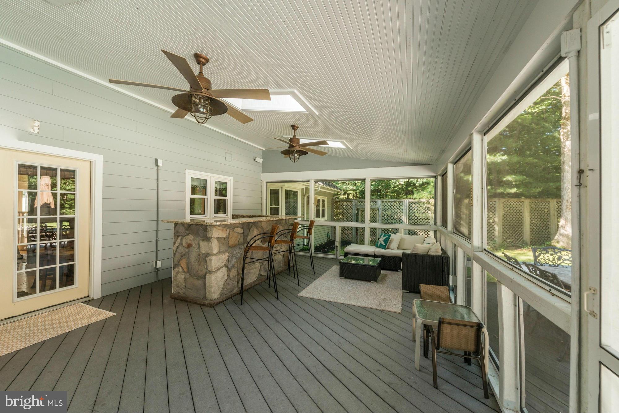 3664 Russell Road Woodbridge, VA 22192 - Photo 25 of 30 Patio w/ Bar
