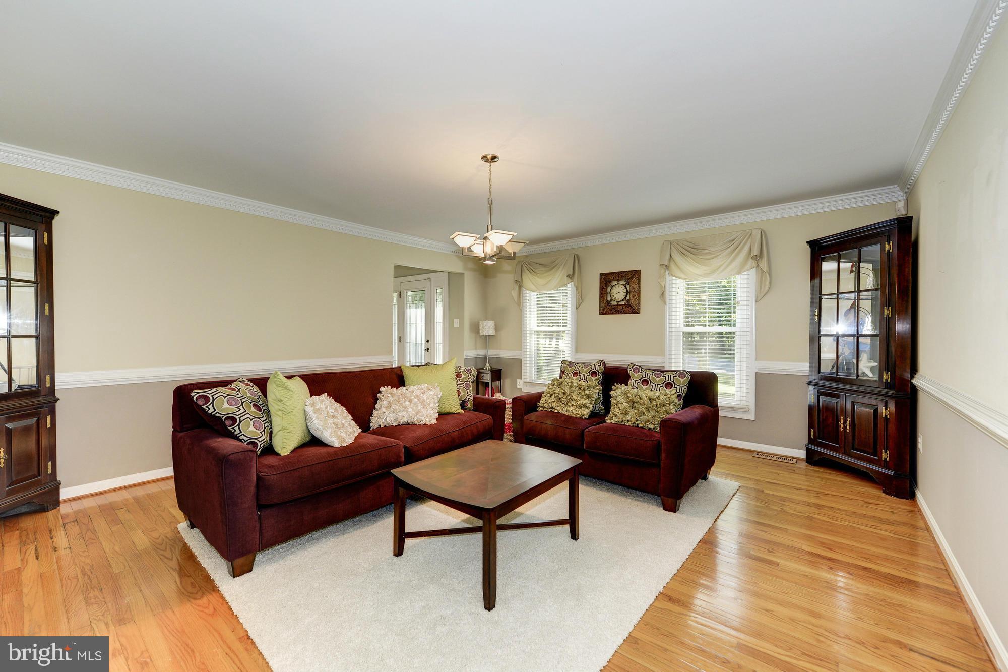3664 Russell Road Woodbridge, VA 22192 - Photo 10 of 30 Family Room