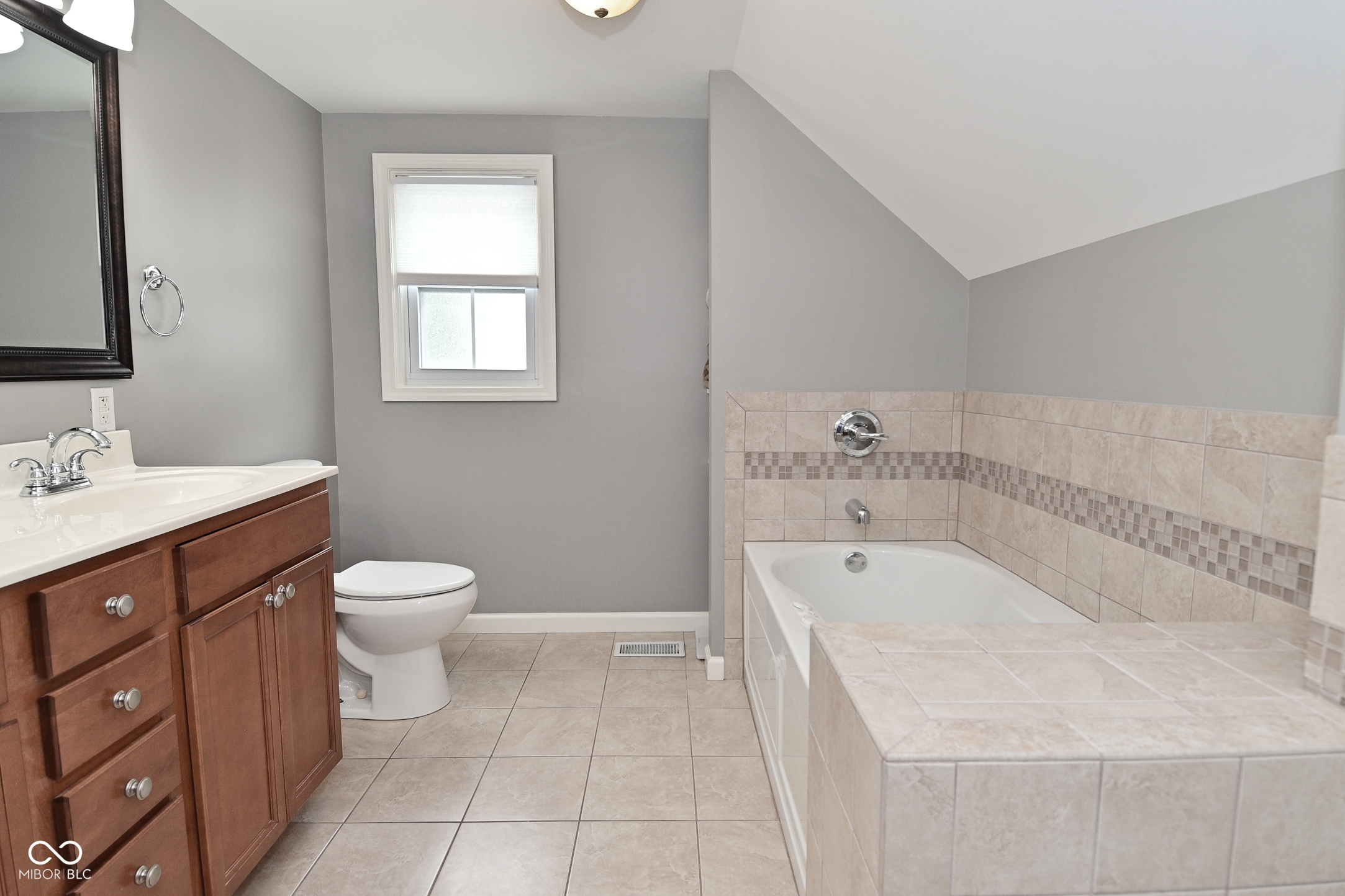 1702 Kessler Blvd E Drive Indianapolis, IN 46220 - Photo 49 of 76