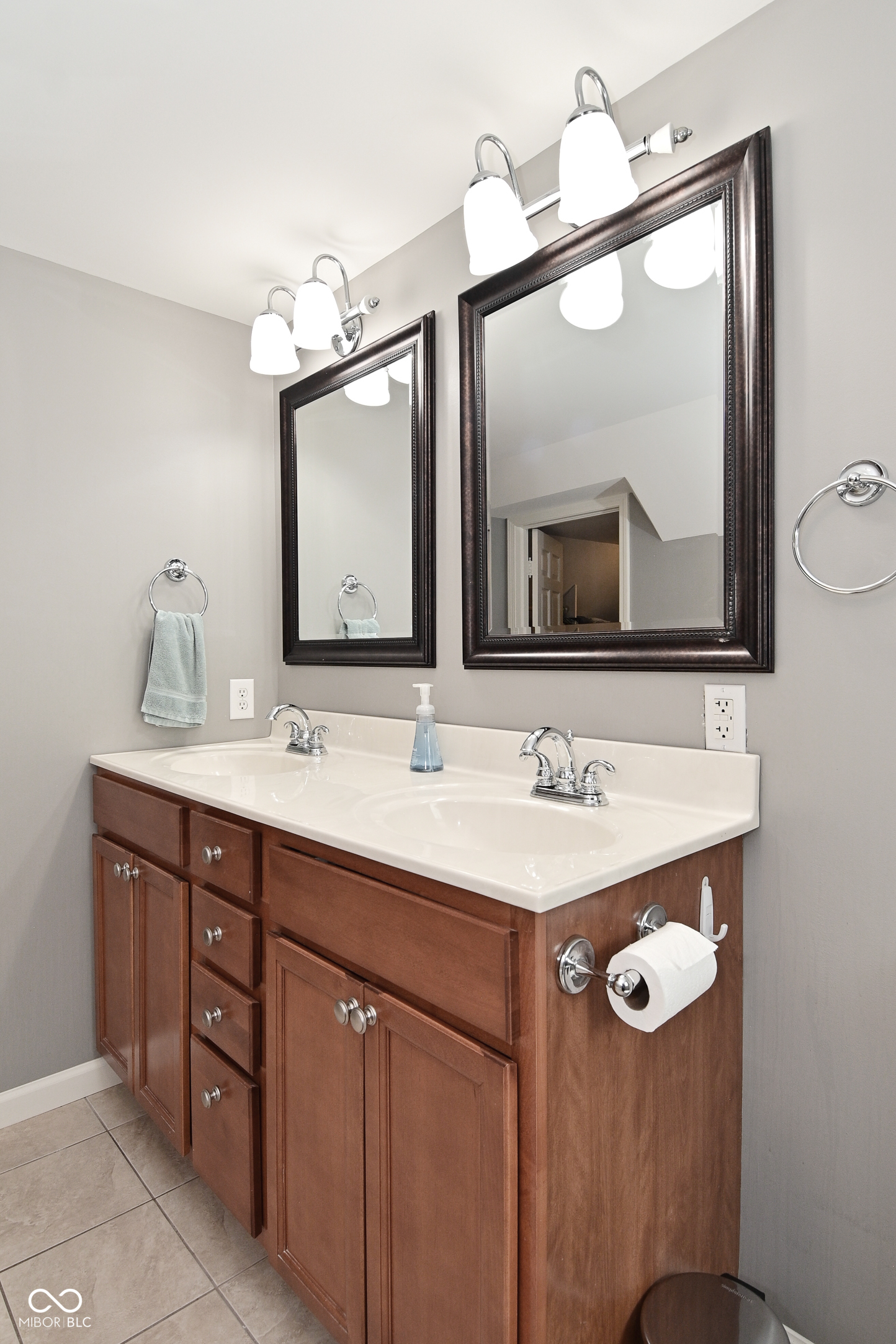 1702 Kessler Blvd E Drive Indianapolis, IN 46220 - Photo 51 of 76