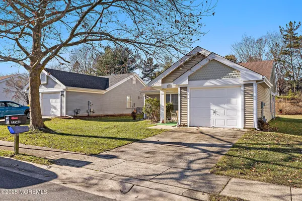 $260,000 | 2246 Agincourt Road, Toms River, NJ 08755