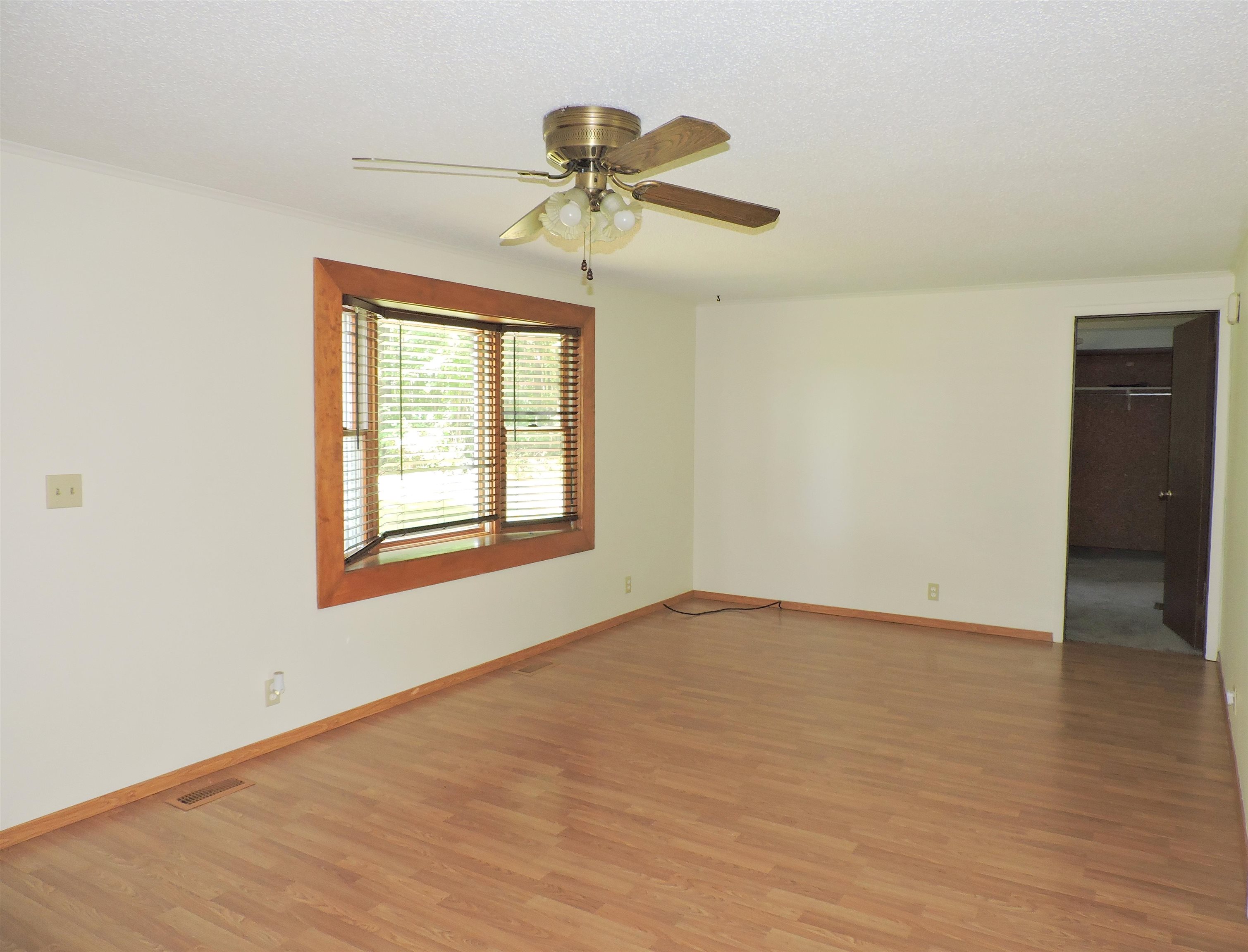 3590 North Carter Road Pinconning, MI 48650 - Photo 15 of 32