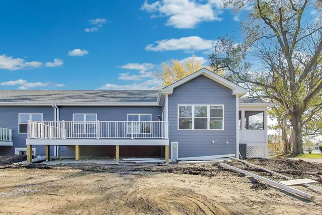 $649,900 | 805 West Poplar Street, Palatine, IL 60067