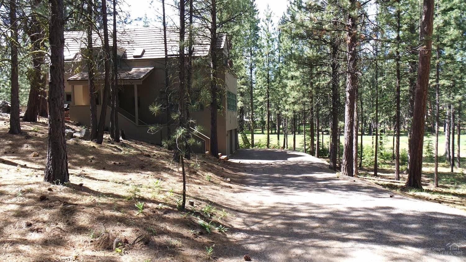 70320 Arvensis Black Butte Ranch, OR 97759 - Photo 21 of 22 Gallery Image 21