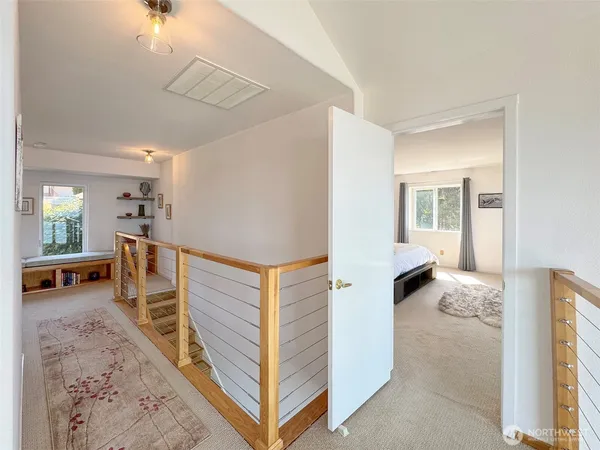 $3,200 | 250 North Street, Unit A, Sequim, WA 98382