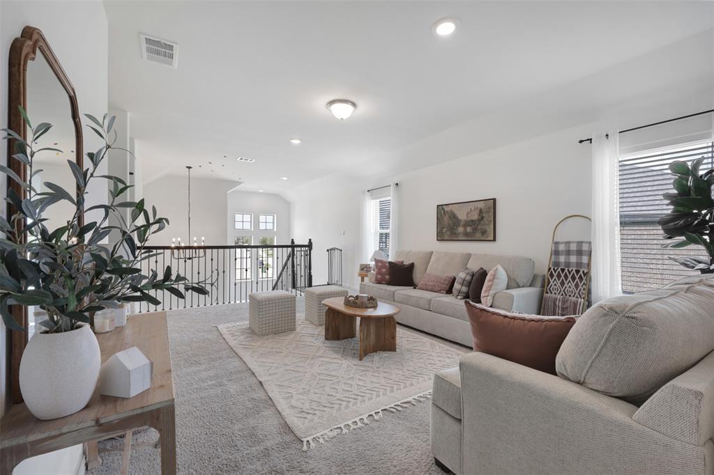 2176 Spencer Lane Carrollton, TX 75010 - Photo 15 of 33