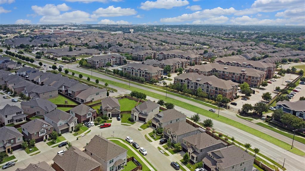 2176 Spencer Lane Carrollton, TX 75010 - Photo 27 of 33