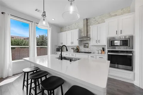 $649,000 | 2176 Spencer Lane, Carrollton, TX 75010