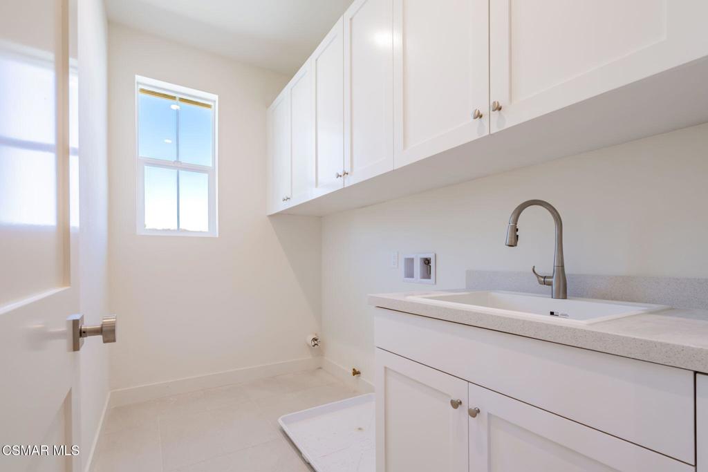 4699 Summit Avenue Simi Valley, CA 93063 - Photo 48 of 64