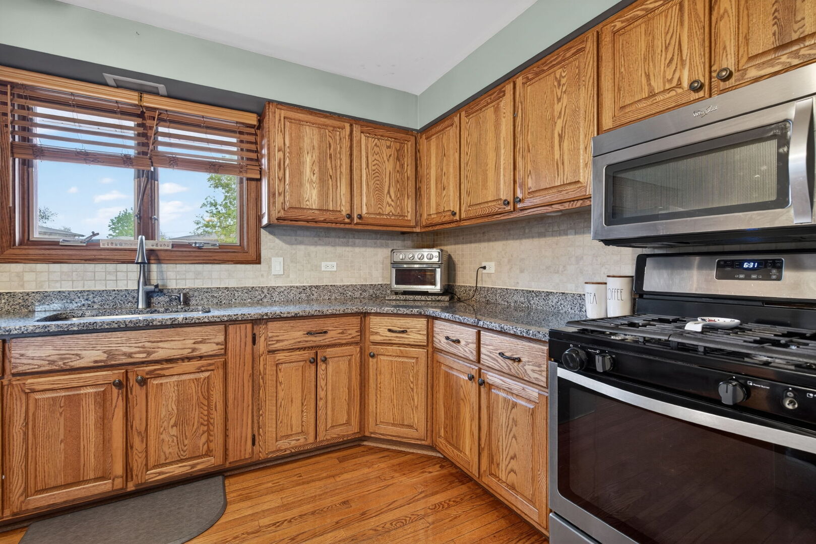 10818 Bryant Road Mokena, IL 60448 - Photo 12 of 37
