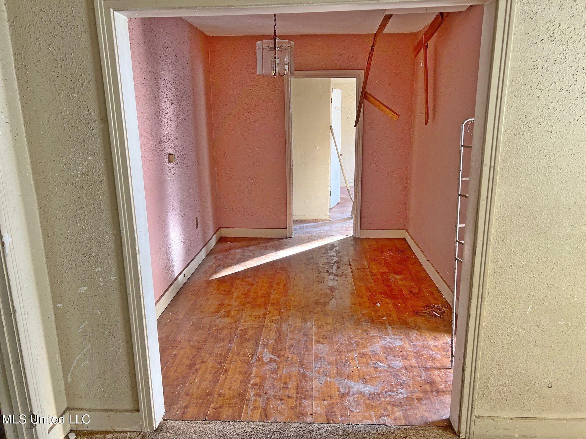 340 Broadview Street Jackson, MS 39209 - Photo 4 of 23 1-Dec 12 2025 08_27am-qaU3