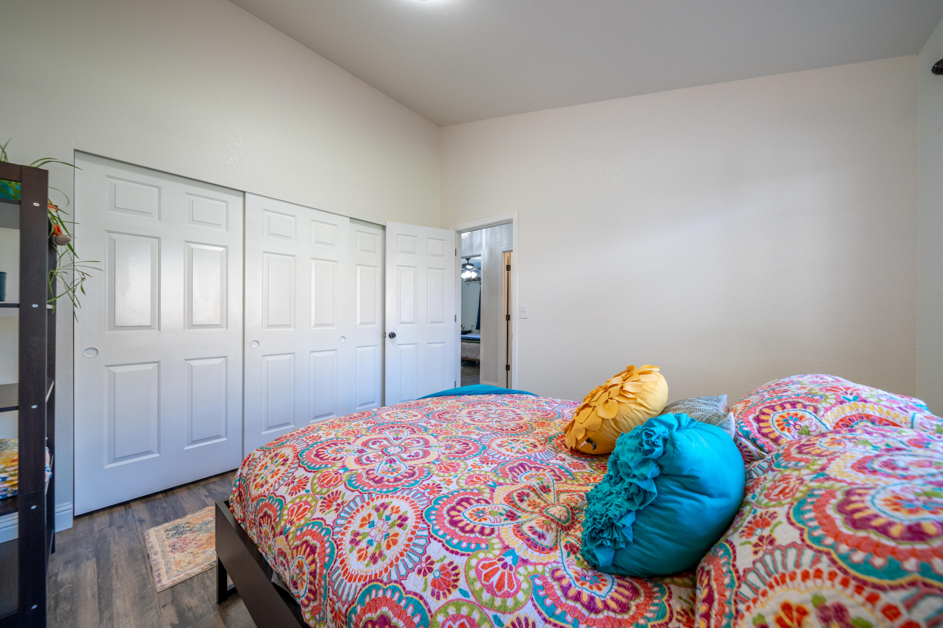 874 Spaniel Drive Redding, CA 96003 - Photo 27 of 41 a bedroom with a bed and a window