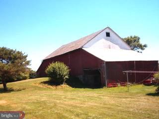 360 Crystal Cave Road Kutztown, PA 19530 - Photo 5 of 6 Gallery Image 5