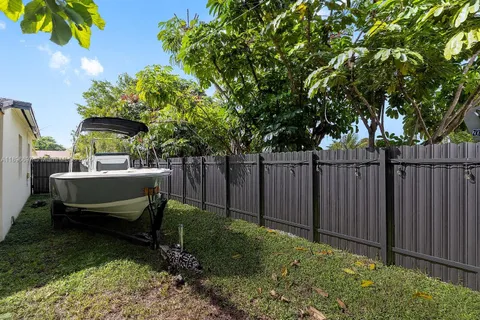 $690,000 | 6395 Southwest 41st Street, South Miami, FL 33155