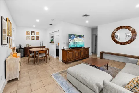 $690,000 | 6395 Southwest 41st Street, South Miami, FL 33155