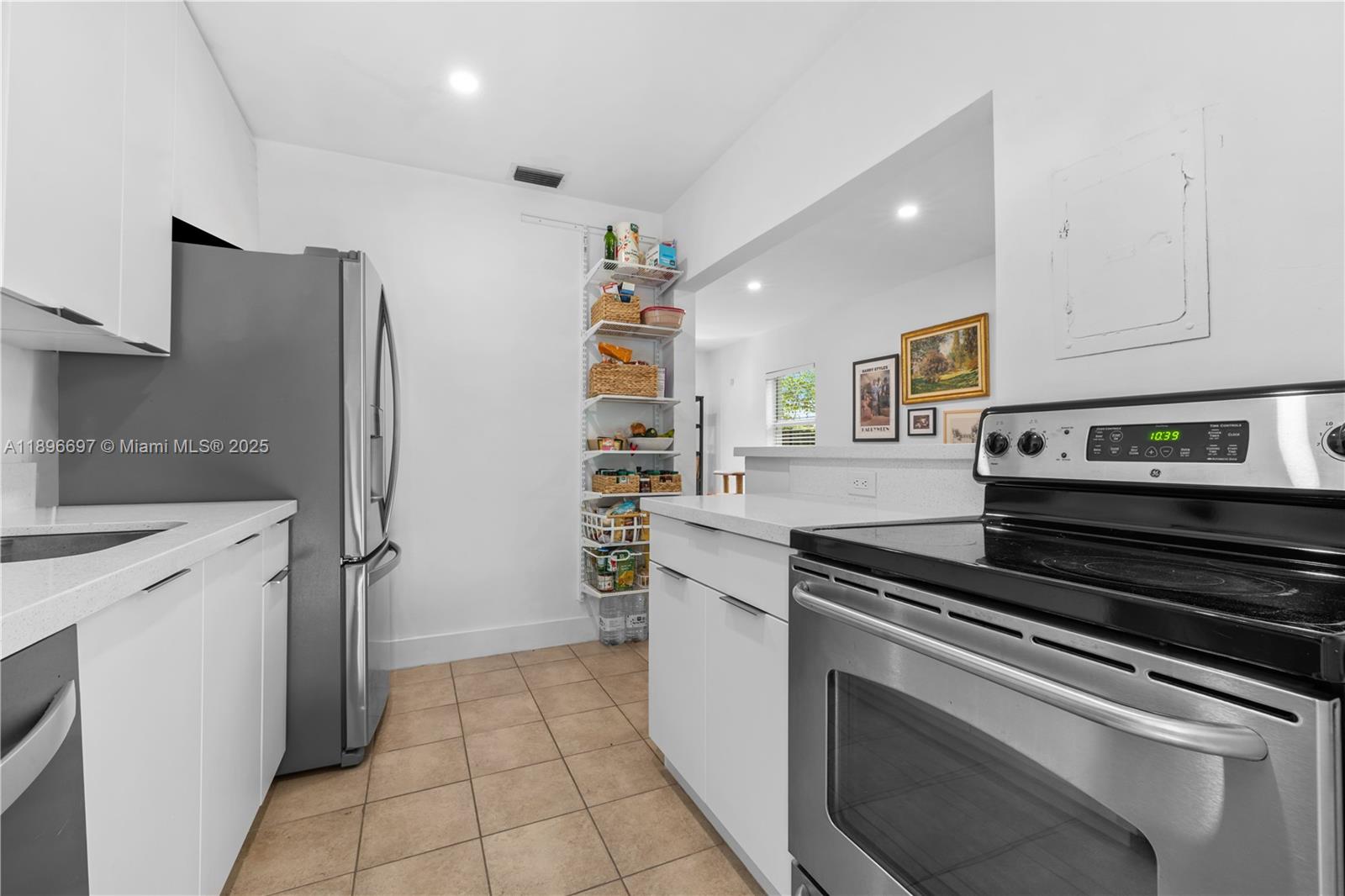 6395 Southwest 41st Street South Miami, FL 33155 - Photo 10 of 14