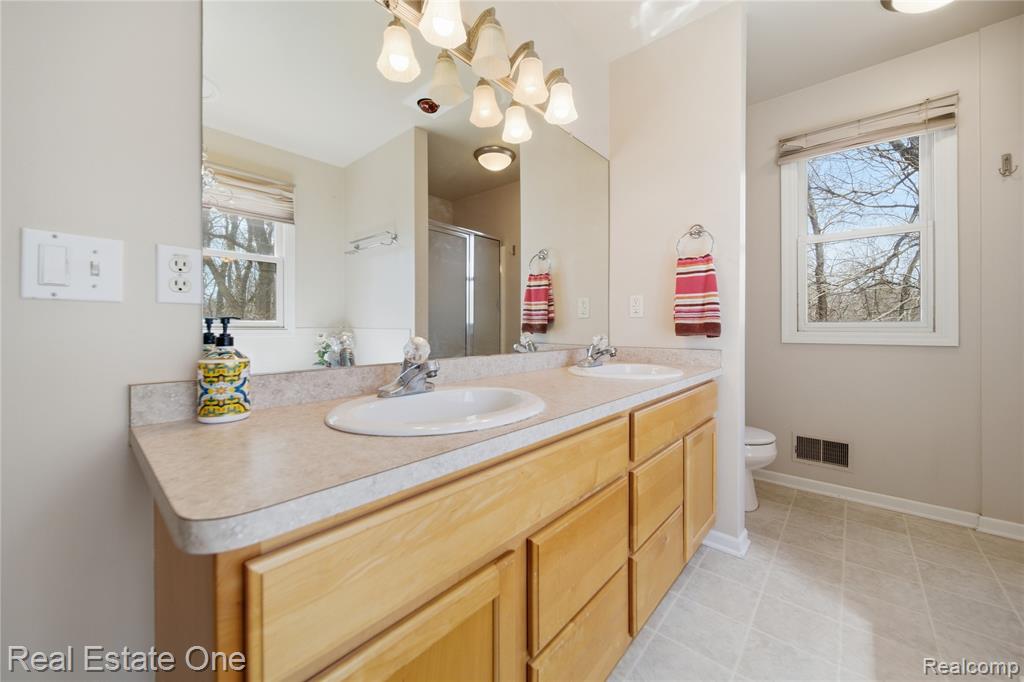 3181 Aspen Ridge Court Howell, MI 48843 - Photo 25 of 50 Gallery Image 25