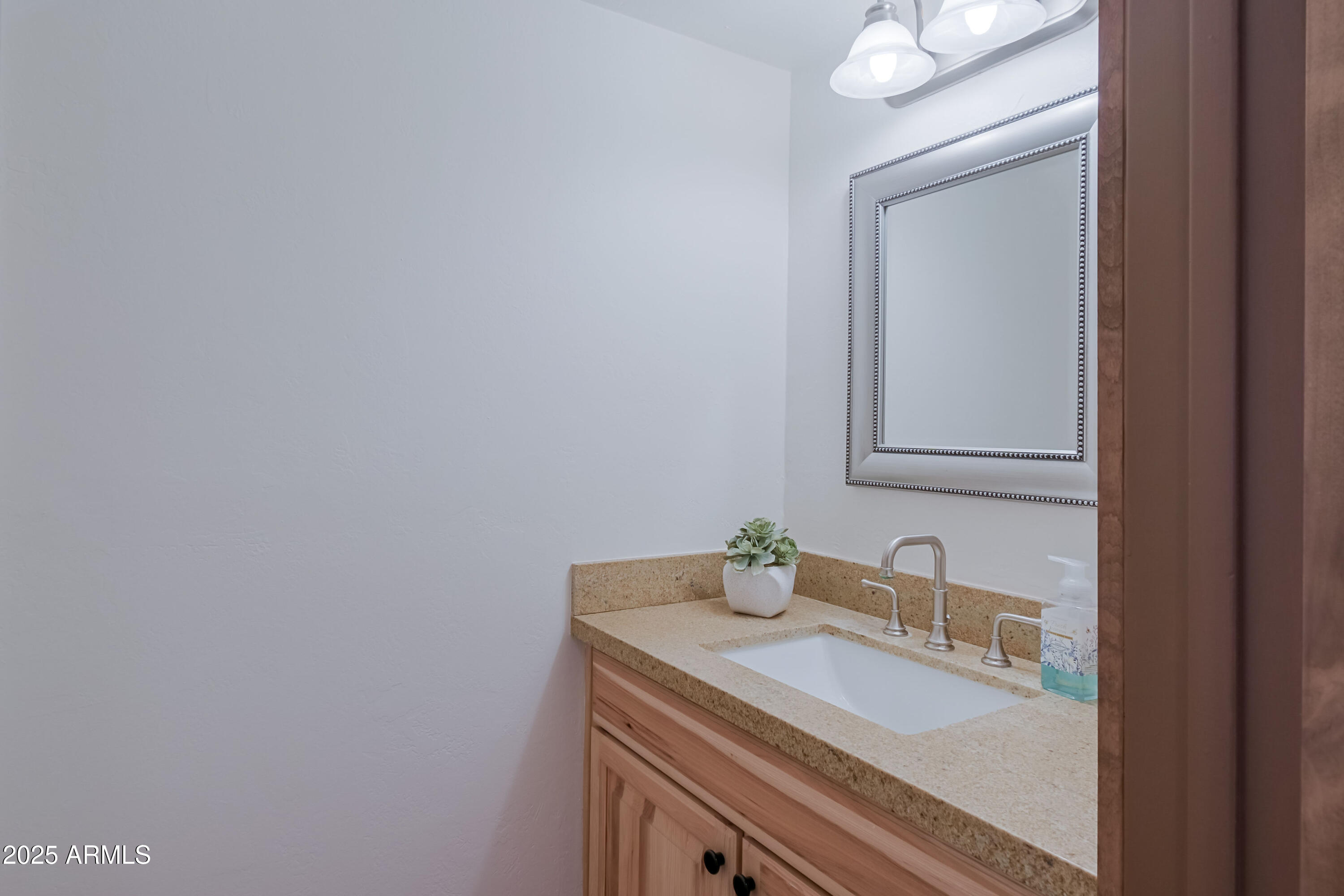 6150 North Scottsdale Road, Unit 1 Paradise Valley, AZ 85253 - Photo 16 of 41 HalfBath