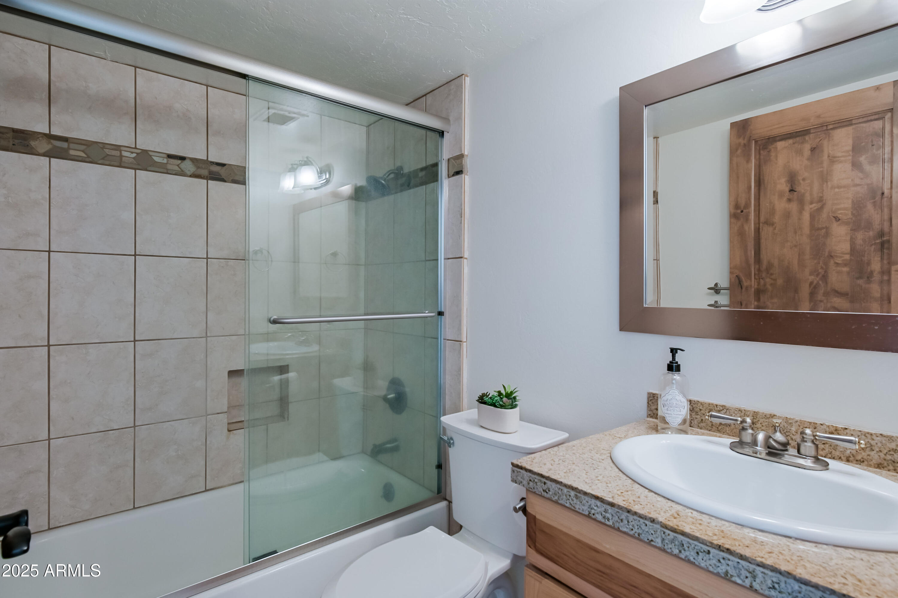 6150 North Scottsdale Road, Unit 1 Paradise Valley, AZ 85253 - Photo 18 of 41 2ndFloorBathroom