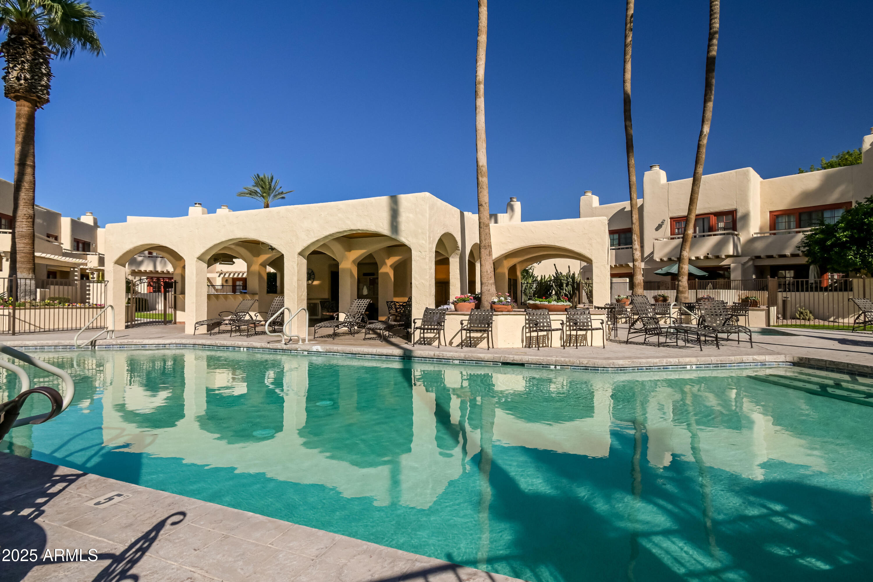 6150 North Scottsdale Road, Unit 1 Paradise Valley, AZ 85253 - Photo 3 of 41 Pool/cabana
