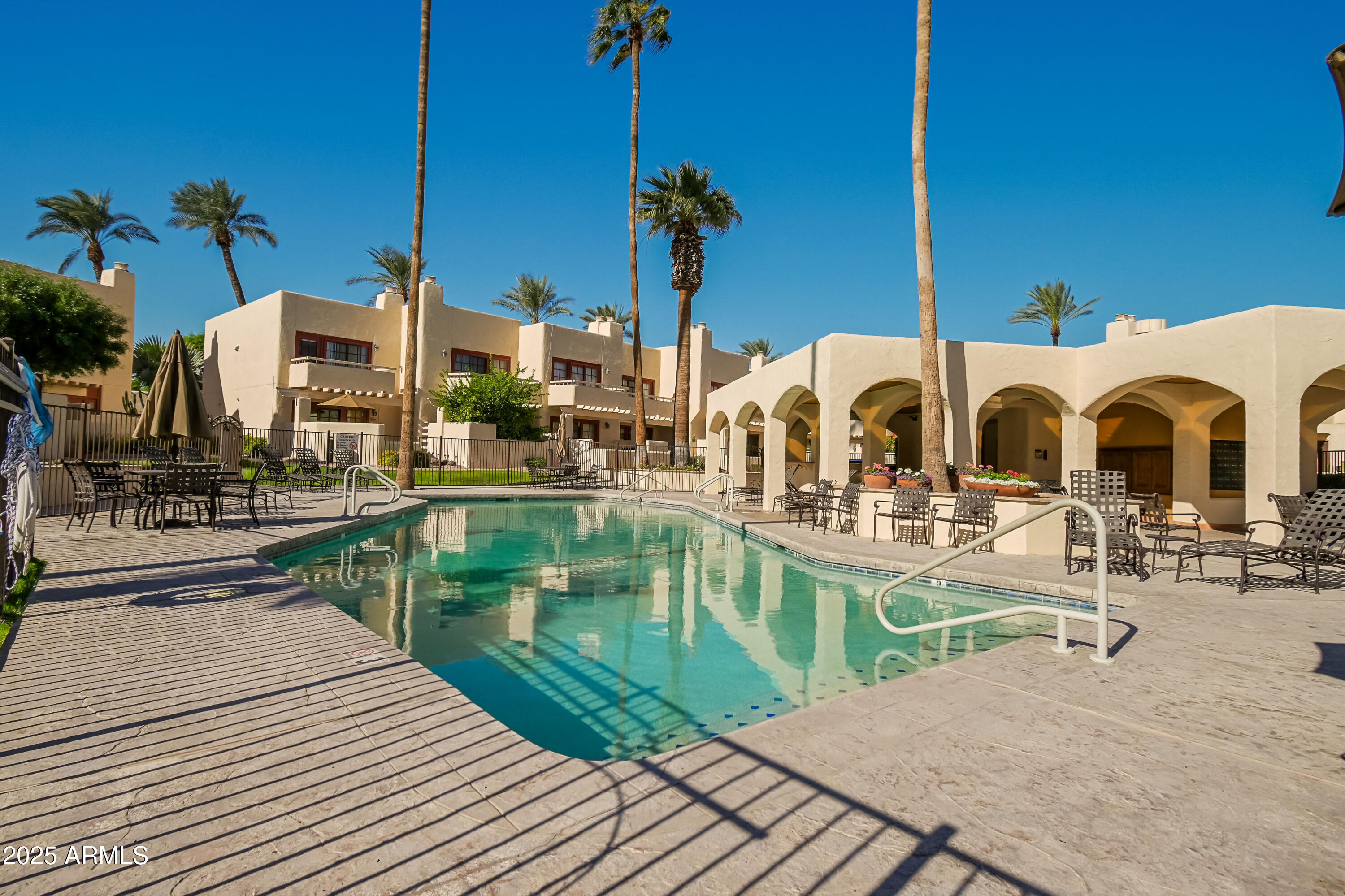 6150 North Scottsdale Road, Unit 1 Paradise Valley, AZ 85253 - Photo 32 of 41 Pool