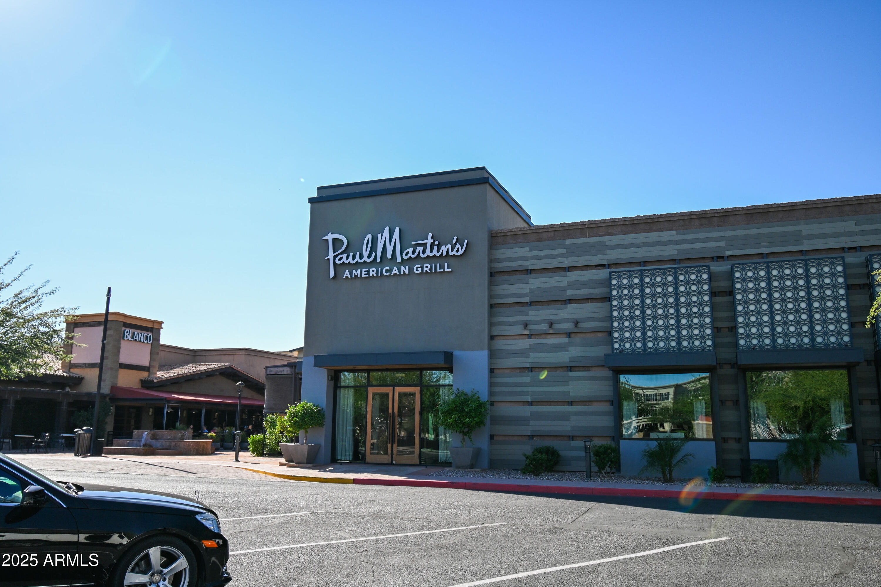 6150 North Scottsdale Road, Unit 1 Paradise Valley, AZ 85253 - Photo 37 of 41 Resturants