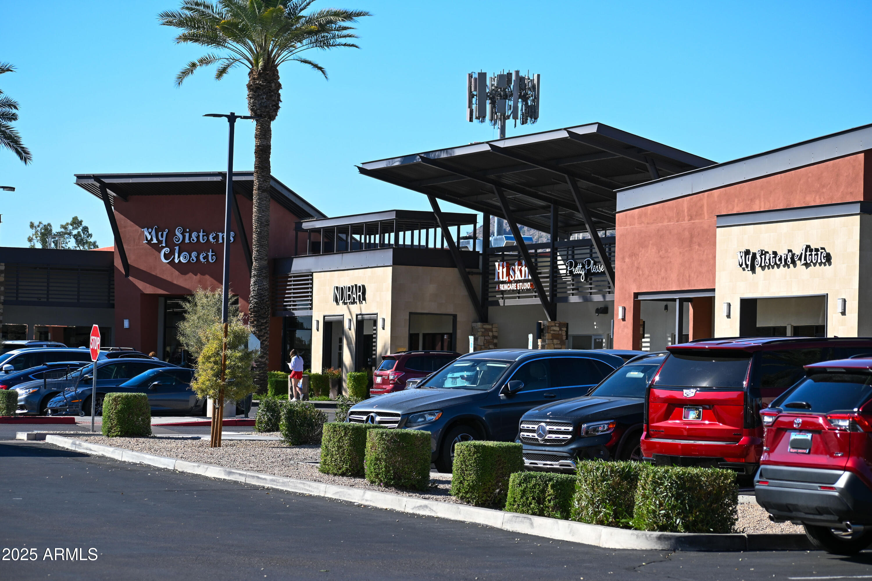 6150 North Scottsdale Road, Unit 1 Paradise Valley, AZ 85253 - Photo 39 of 41 Shopping2