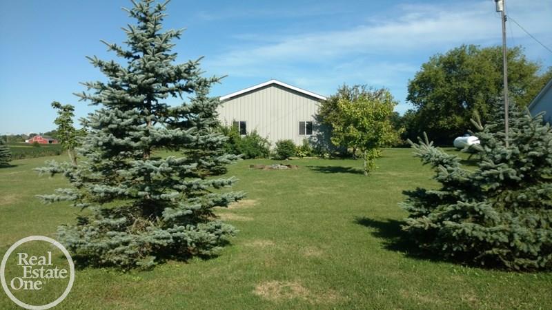 8621 Wildcat Road Jeddo, MI 48032 - Photo 11 of 29