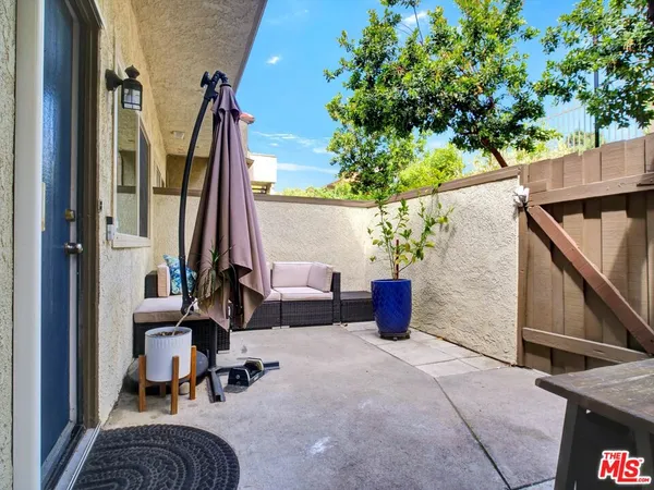 $469,000 | 110 Maegan Place, Unit 2, Thousand Oaks, CA 91362