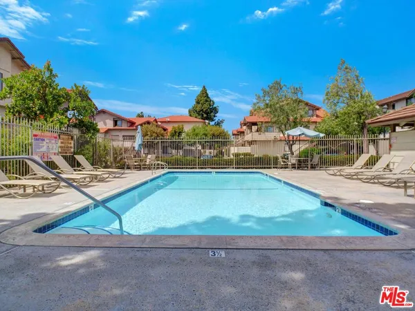 $469,000 | 110 Maegan Place, Unit 2, Thousand Oaks, CA 91362