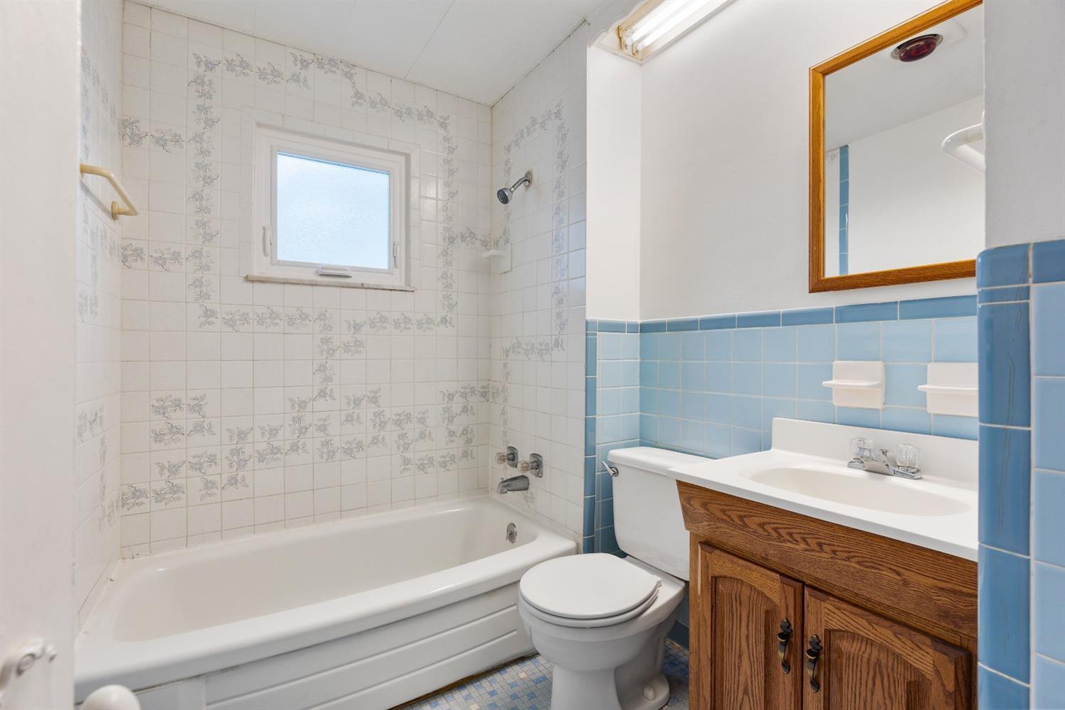 49 Hadley Road Greenhills, OH 45218 - Photo 22 of 31 Gallery Image 22