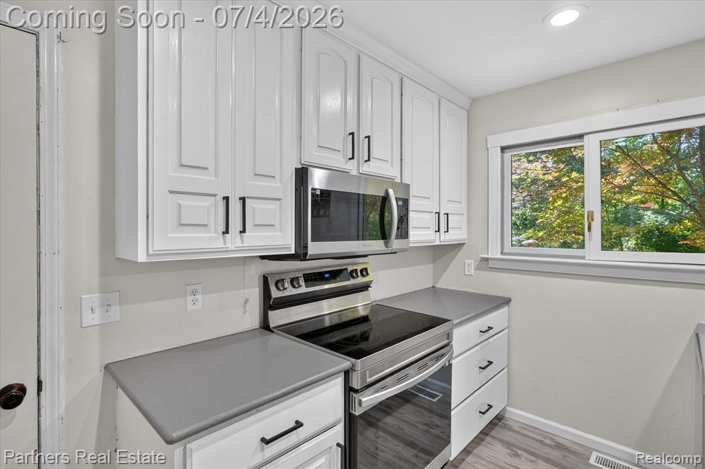 2500 Hubert Road Brighton, MI 48114 - Photo 12 of 53