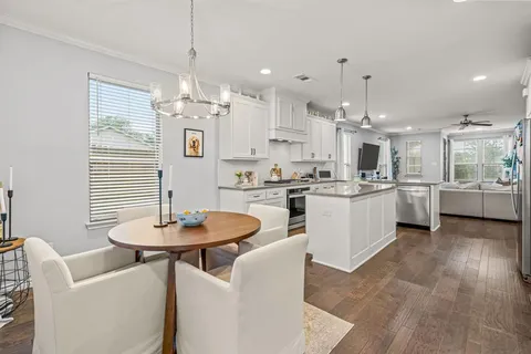 $549,000 | 3711 Byers Avenue, Fort Worth, TX 76107