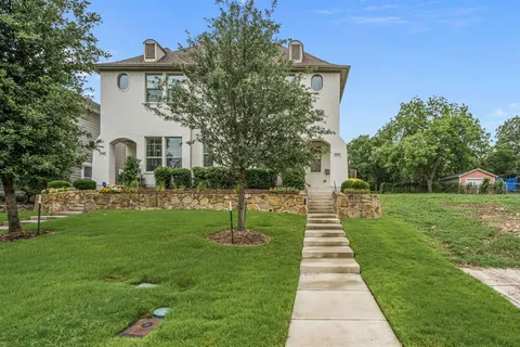 $549,000 | 3711 Byers Avenue, Fort Worth, TX 76107