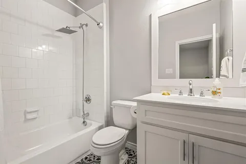 $549,000 | 3711 Byers Avenue, Fort Worth, TX 76107