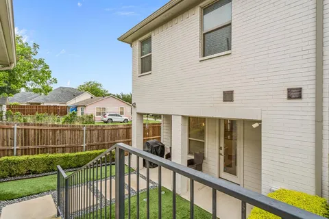 $549,000 | 3711 Byers Avenue, Fort Worth, TX 76107