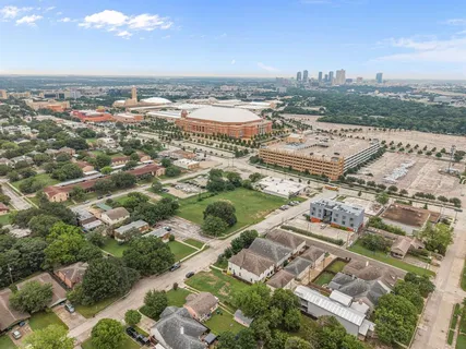 $549,000 | 3711 Byers Avenue, Fort Worth, TX 76107