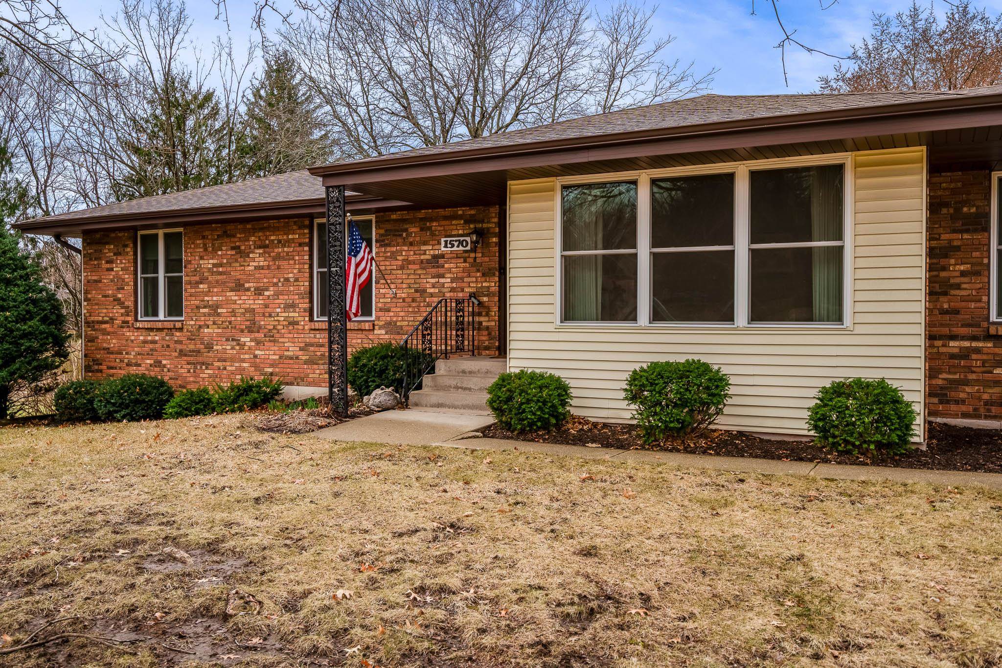 1570 Featherstone Road Rockford, IL 61107 - Photo 3 of 44 Gallery Image 3